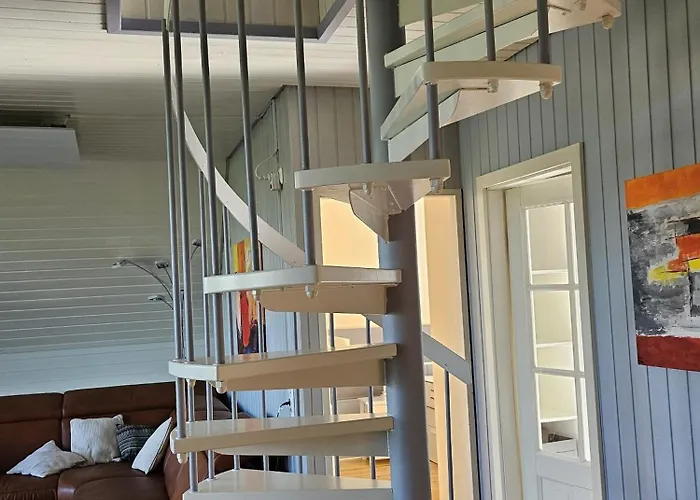 Zum Leuchtturm 펜션 하일리겐하펜